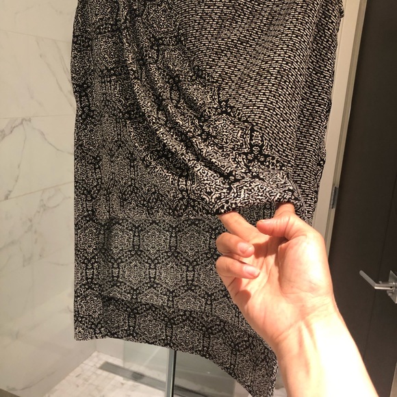 BCBG  top - Picture 2 of 3